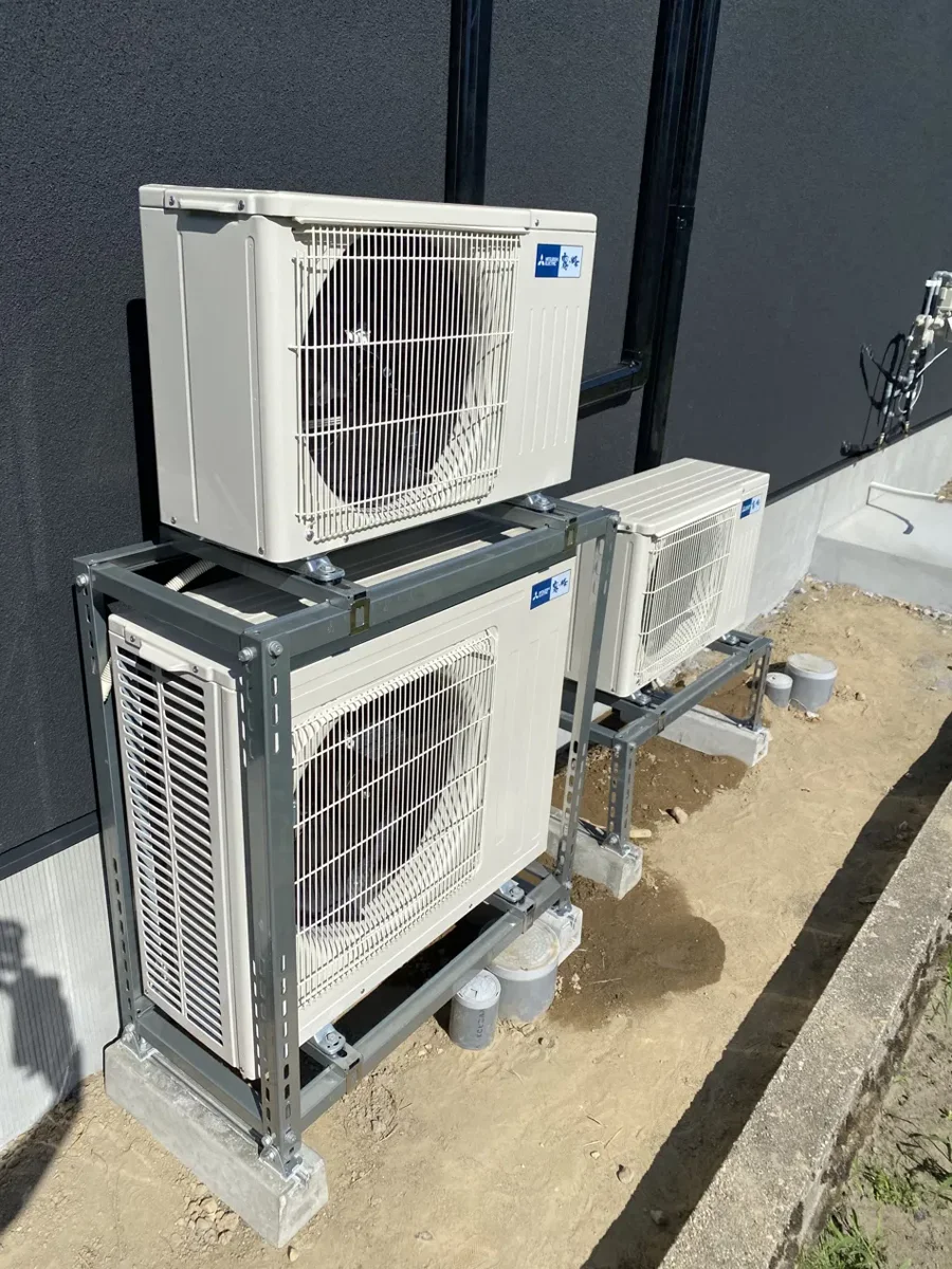 室外機2段架台の施工部アップ