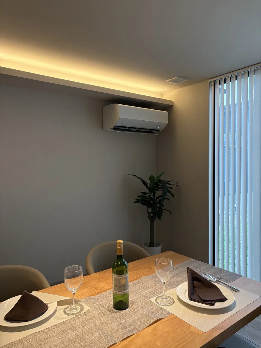 新築住宅ダイニングへのエアコン取付